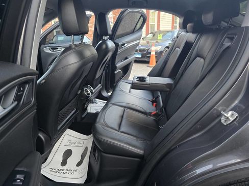 Used 2018 Alfa Romeo Stelvio Sport w/ Quick Order Package 22J Sport image 39