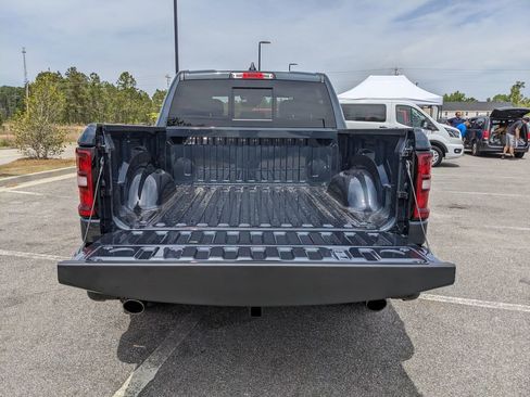 Used 2026 RAM 1500 4x4 Crew Cab image 22