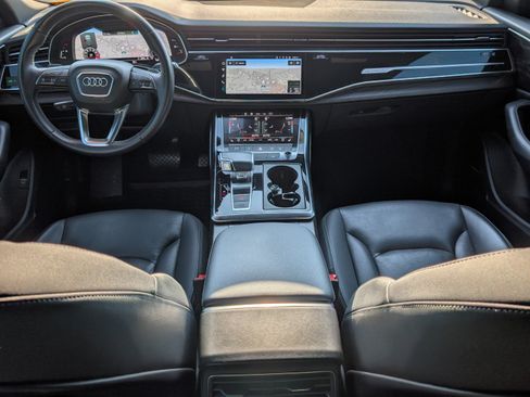 Used 2021 Audi Q8 Premium Plus w/ Premium Plus Package AWD/4WD image 16
