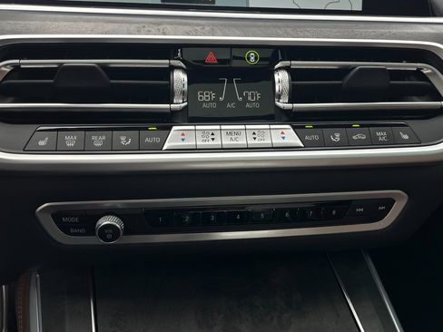 Used 2022 BMW X5 xDrive40i w/ M Sport Package image 39