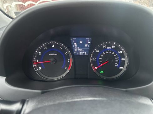 Used 2013 Hyundai Accent GS image 24