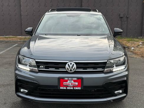 Used 2020 Volkswagen Tiguan SE R-Line w/ 3rd Row Seat Package AWD/4WD image 4