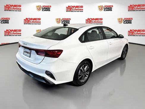 Used 2024 Kia Forte LXS w/ LXS Technology Package FWD image 15