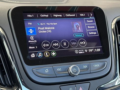 Used 2024 Chevrolet Equinox RS w/ RS Leather Package image 22