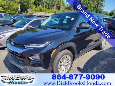 Used 2023 Chevrolet TrailBlazer LS FWD image 1