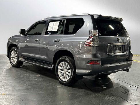 Used 2023 Lexus GX 460 Premium w/ Premium Plus Package image 5