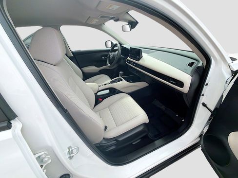 Certified 2023 Honda HR-V LX image 30