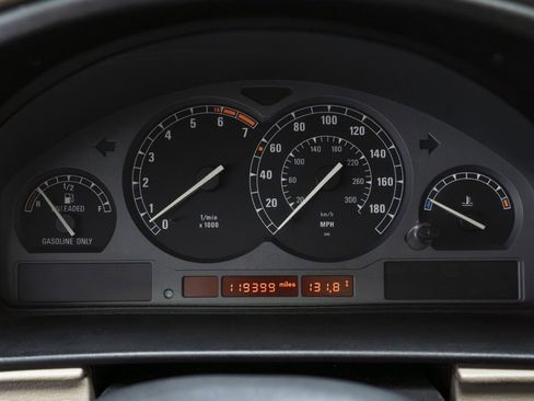 Used 1992 BMW 850i image 24