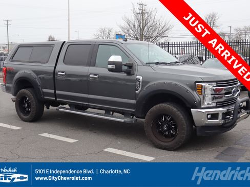 Used 2019 Ford F250 Lariat w/ Chrome Package image 1