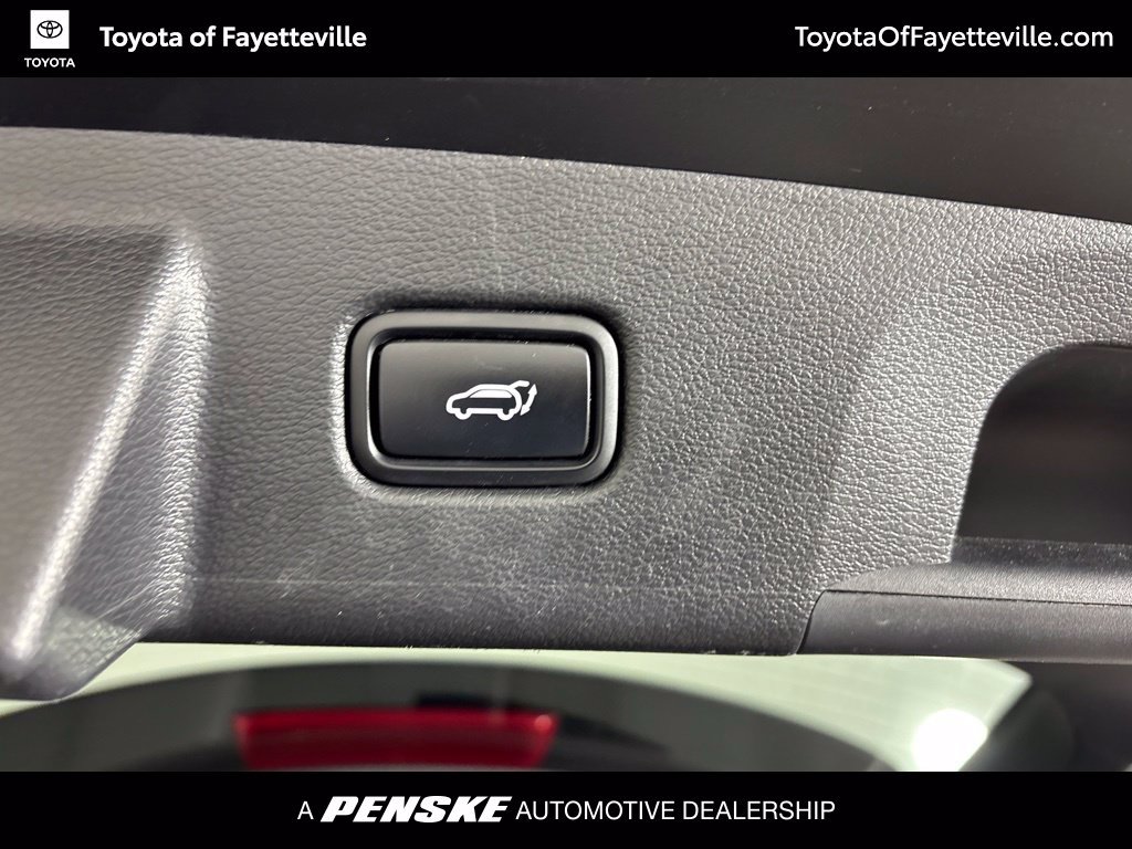 Used 2020 Kia Telluride SX w/ Towing Package FWD image 13