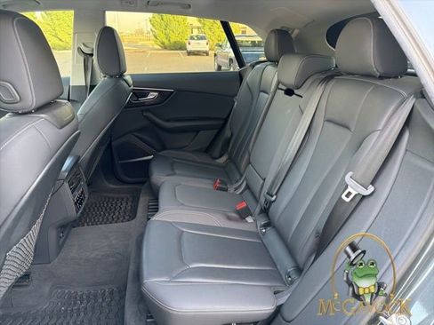 Used 2021 Audi Q8 Premium Plus w/ Premium Plus Package image 20