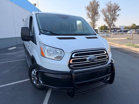 Used 2019 Ford Transit 250 130 Low Roof w/ Exterior Upgrade Package RWD image 4