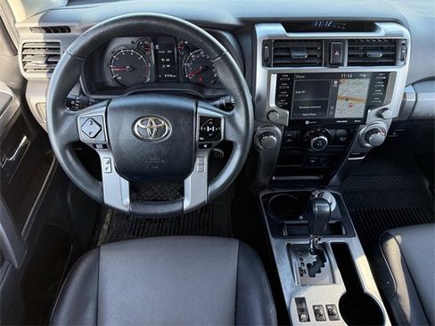 Used 2022 Toyota 4Runner SR5 Premium image 12