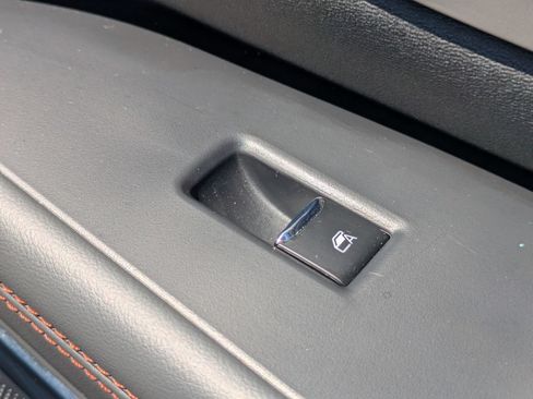 Used 2025 Ford Expedition Active AWD/4WD image 41