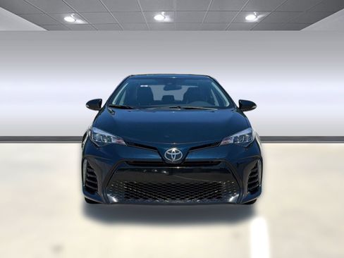 Used 2018 Toyota Corolla SE FWD image 5
