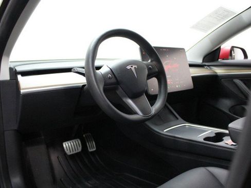 Used 2022 Tesla Model 3 Performance image 6