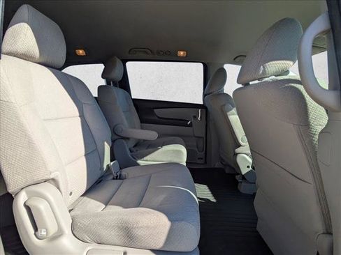 Used 2016 Honda Odyssey LX image 19