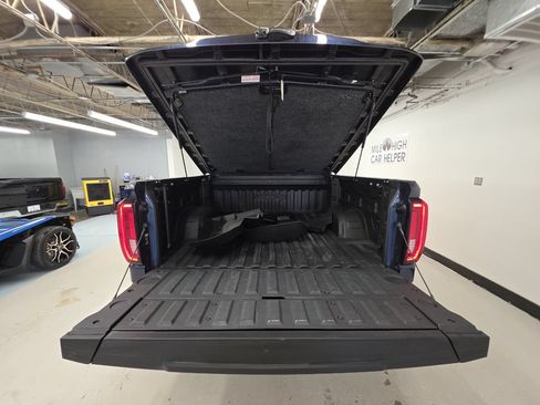 Used 2020 GMC Sierra 1500 AT4 w/ AT4 Premium Package AWD/4WD image 21
