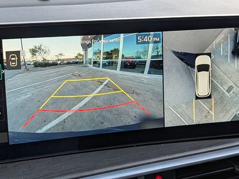 Used 2024 Kia Sorento SX image 34