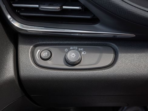 New 2026 Buick Envista Sport Touring FWD image 29