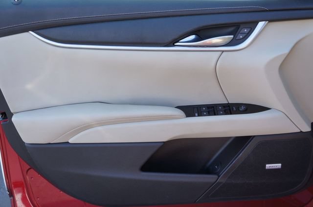 Used 2018 Cadillac XTS FWD image 14