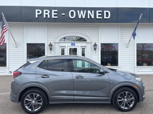 Certified 2022 Buick Encore GX Essence w/ Experience Buick Package image 4