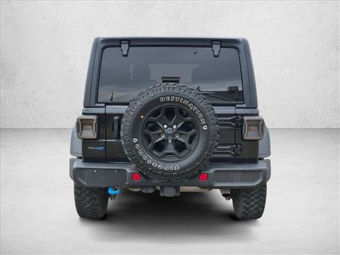 Used 2023 Jeep Wrangler Unlimited w/ Cold Weather Group AWD/4WD image 6