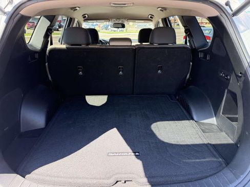 Used 2019 Hyundai Santa Fe SEL w/ Cargo Package image 15