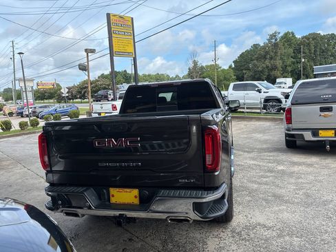 Used 2019 GMC Sierra 1500 SLT w/ SLT Premium Plus Package AWD/4WD image 7