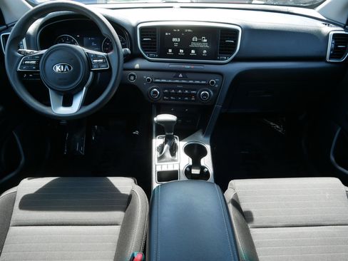 Certified 2022 Kia Sportage LX w/ LX AWD Value Edition Package image 10