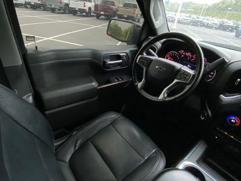 Used 2021 Chevrolet Silverado 1500 RST w/ Convenience Package II AWD/4WD image 23