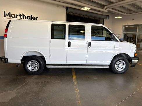 Used 2025 Chevrolet Express 2500 w/ Driver Convenience Package RWD image 8