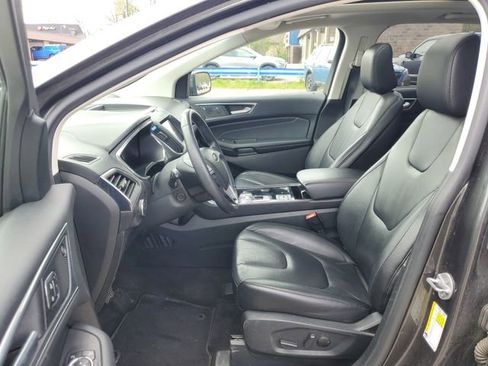 Used 2020 Ford Edge Titanium AWD/4WD image 14