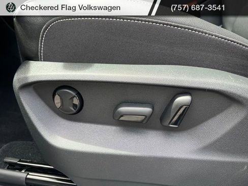 New 2026 Volkswagen Atlas SE image 31