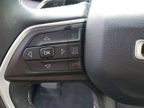 Used 2023 Jeep Grand Cherokee L Laredo w/ Luxury Tech Group I image 9