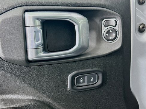 Used 2023 Jeep Wrangler Unlimited Rubicon 4xe image 15