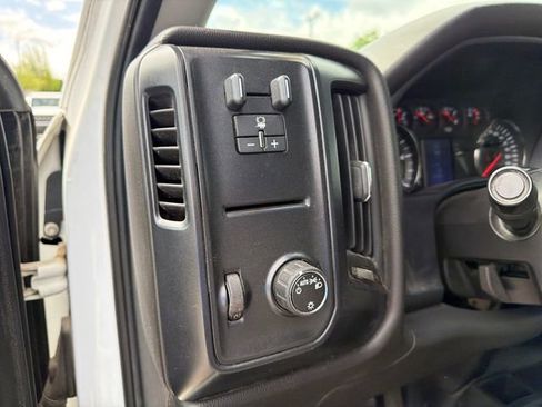 Used 2016 GMC Sierra 2500 4x4 Crew Cab w/ Sierra Convenience Package image 21