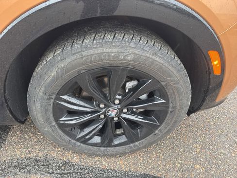 Used 2024 Buick Envista Sport Touring w/ Convenience I Package image 5