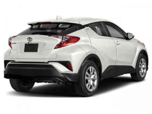 Used 2021 Toyota C-HR LE image 2