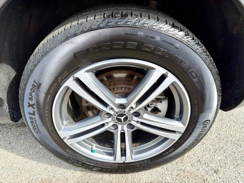 Used 2020 Mercedes-Benz GLC 300 4MATIC image 11