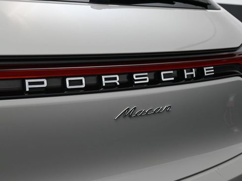 Certified 2023 Porsche Macan Turbo AWD/4WD image 14
