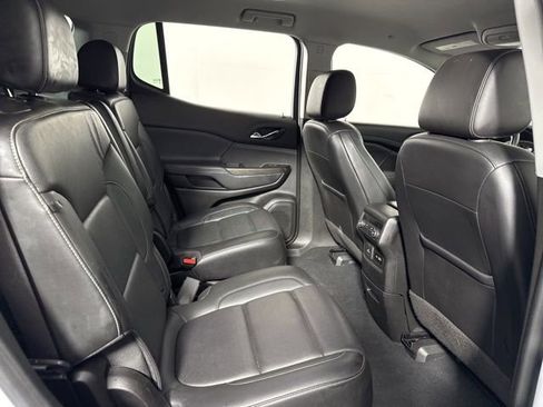 Used 2023 GMC Acadia SLT image 21