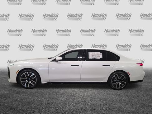 New 2026 BMW 740i image 5