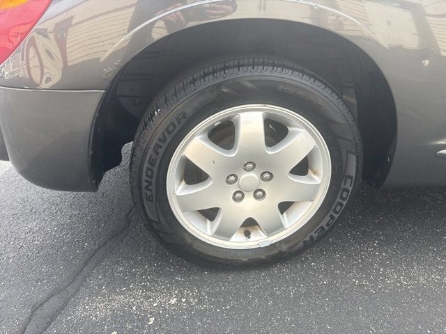 Used 2005 Chrysler PT Cruiser Touring FWD image 15