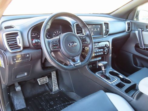 Certified 2019 Kia Sportage EX w/ EX Sport Appearance Package image 22