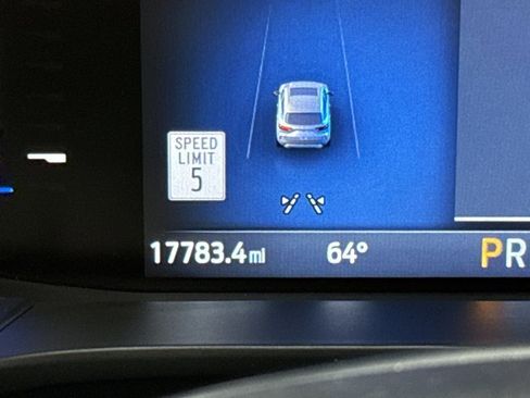 Used 2025 Ford Escape SE FWD image 19