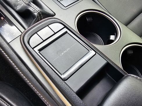 Used 2016 Lexus RC 350 image 17