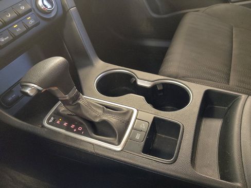 Used 2022 Kia Sportage LX FWD image 26