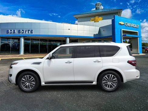 Used 2023 Nissan Armada SL w/ Captain's Chairs Package RWD image 8