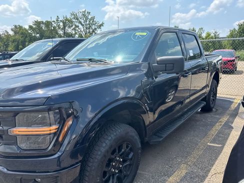 Used 2024 Ford F150 XLT w/ XLT Black Appearance Package AWD/4WD image 17